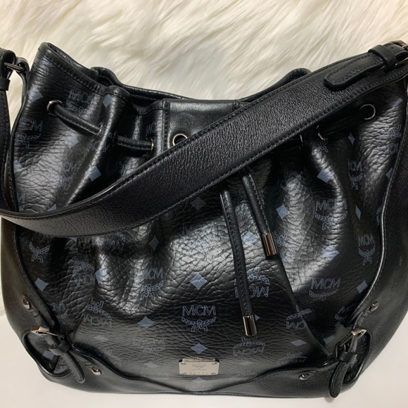 *** MCM Visetos drawstring *** - Picture 2 of 16